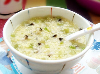小米熬粥健胃補(bǔ)血，花樣吃法健康生活 - 蠟筆小新 -
