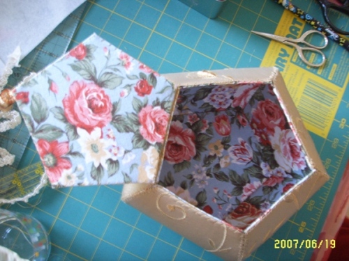 給小瓶子們一頂美麗的帽子-----瓶罐紙盒裝飾DIY - 停留 - 停留編織博客 給小瓶子們一頂美麗的帽子-----瓶罐紙盒裝飾DIY - 停留 - 停留編織博客