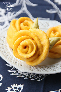 #新浪美食開(kāi)學(xué)季#?<wbr>超簡(jiǎn)單手法的中式傳統(tǒng)早餐——【麻油花卷】附16款餐桌主食
