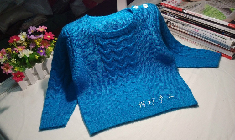 【阿珍手工】蔚然—寶寶開口套衫—九色鹿9229卡拉寶寶羊毛線 - 阿珍 - 阿珍手工編織