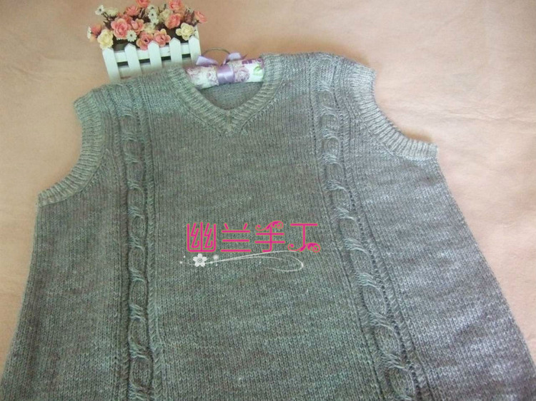 淡淡愛～～～老爸的V領(lǐng)絞花背心26 - 空谷幽蘭 - 指間的溫柔