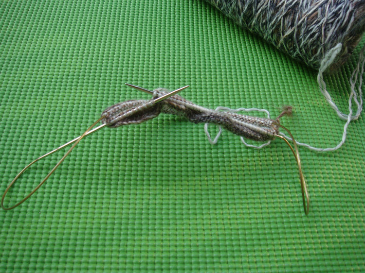 用環(huán)針織領(lǐng)口和袖口 - 七月.荷風(fēng) - 水殿風(fēng)來(lái)