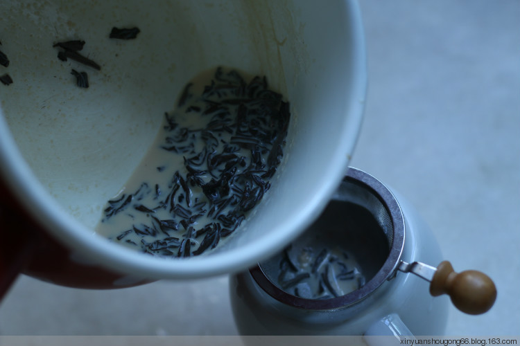 一茶一書--《50歲，怎樣生活最健康》 - 林中漫步 - 鉤針時光