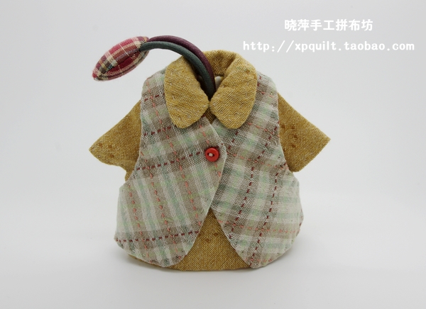 【曉萍手工拼布坊】可愛衣服鑰匙包和我的第二個(gè)紅錢包