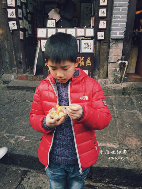 【走走聊聊拍拍】不吃辣不看江的重慶行DAY2——渣滓洞、白公館與磁器口 - 手指也跳舞 - 跳舞姐姐的手工莊園