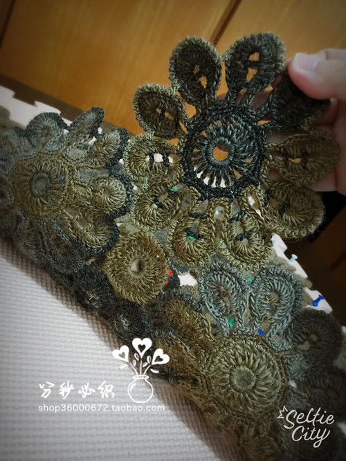 《彩云邊》鉤織結(jié)合的大牌背心 - 香香豬 - 默默的老婆