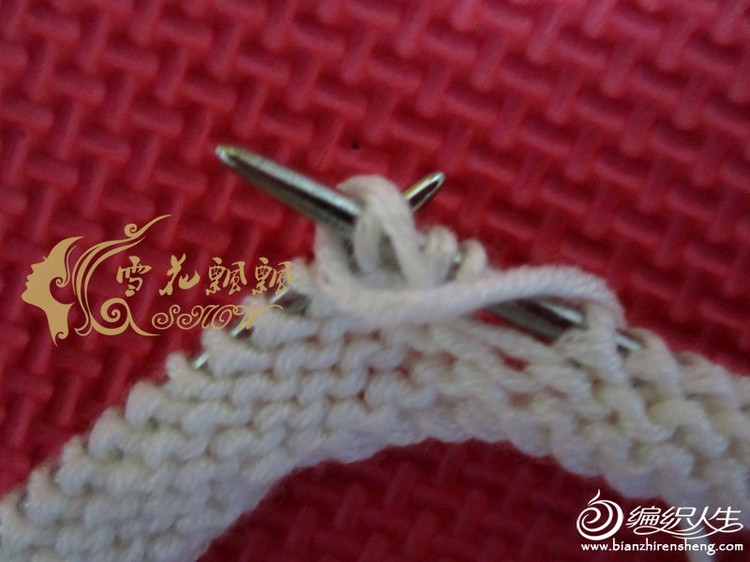 【轉(zhuǎn)雪花飄飄】后片開領(lǐng)、斜肩不斷線的織法 - 絲路花雨 - 鉤織——別樣的快樂