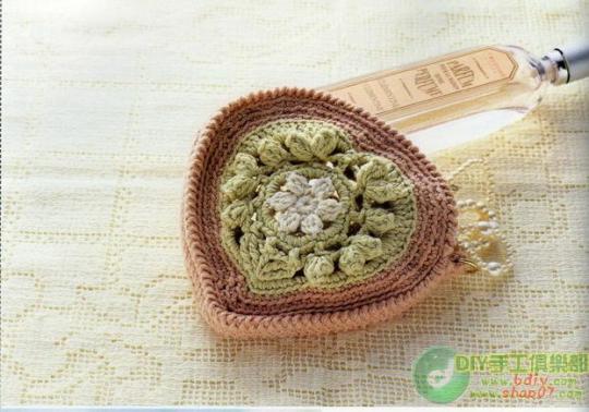 網(wǎng)上收羅的毛線包包~~~~ 超漂亮 - 魅惑 - zhangyang-0511的博客