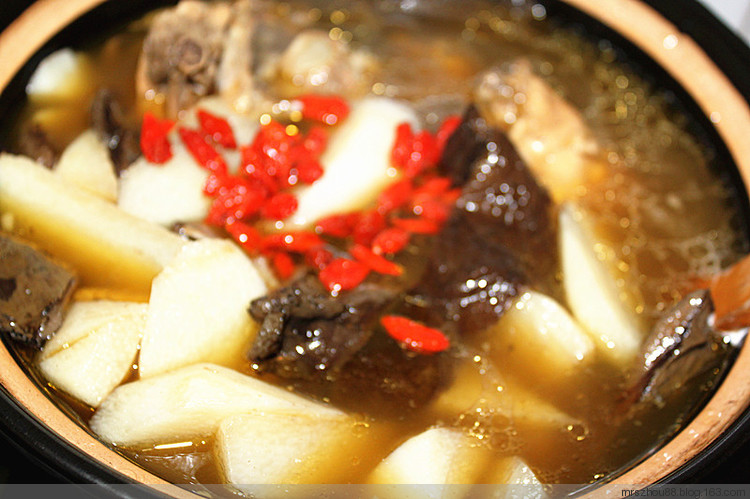 松蘑山藥老雞湯 - 周太靚湯 - 周太靚湯