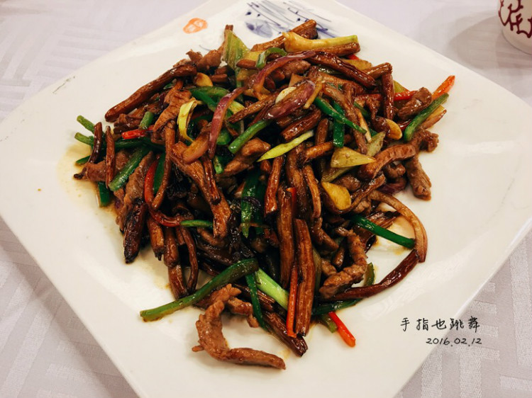 【走走聊聊拍拍】不吃辣不看江的重慶行DAY4——洪崖洞、羅漢寺、輕軌觀光 - 手指也跳舞 - 跳舞姐姐的手工莊園