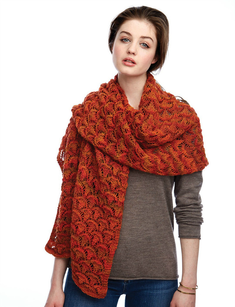 Fanfare Wrap by Patons - Daliute -