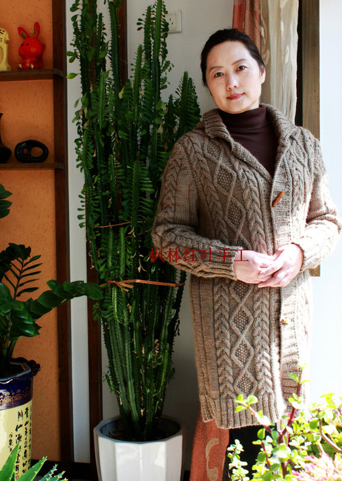 卡其色棒針中長款毛衣外套（原創(chuàng)） - 楓林紅葉 -                 楓林紅葉