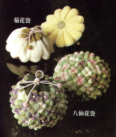 鉤針——精致小香袋——可做零錢包 - choiyoba - 卑塵    縷
