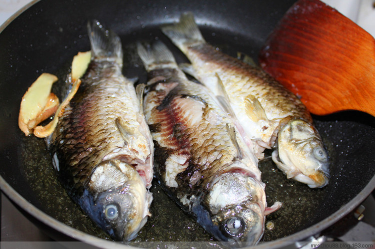 鯽魚番茄豆腐湯 - 周太靚湯 - 周太靚湯