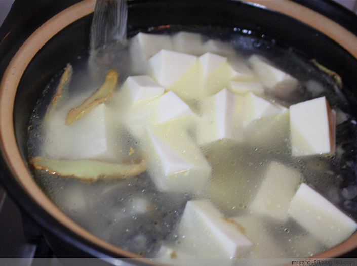 鯽魚番茄豆腐湯 - 周太靚湯 - 周太靚湯